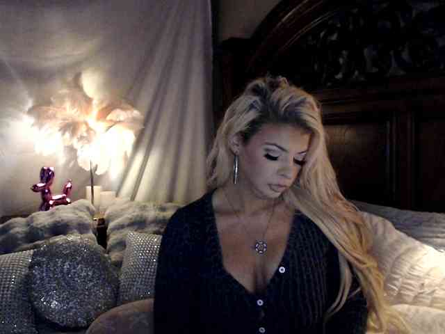 GwenTaylor webcam