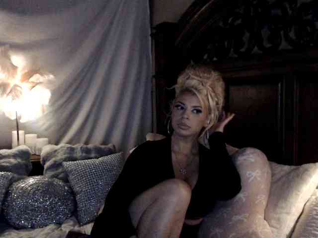 GwenTaylor webcam