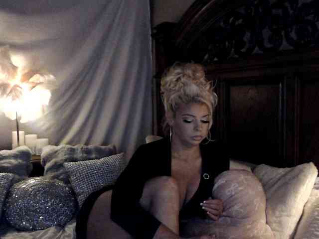 GwenTaylor webcam