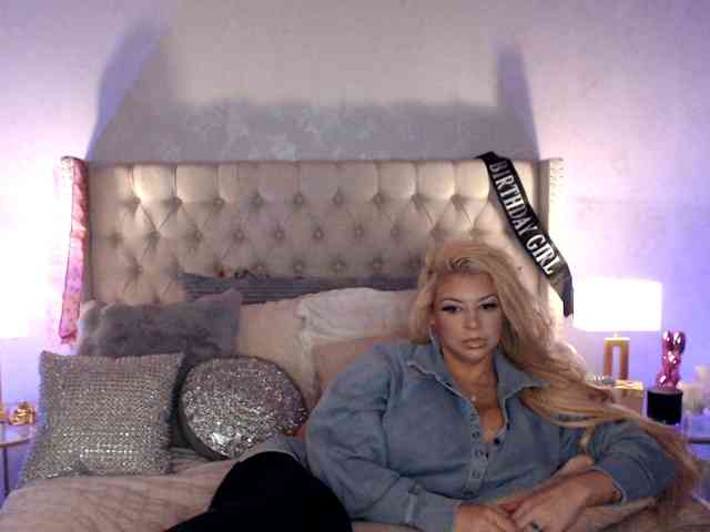 GwenTaylor webcam