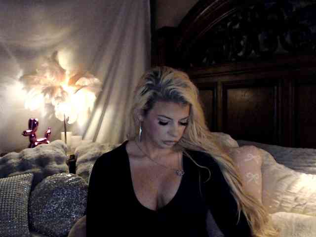 GwenTaylor webcam
