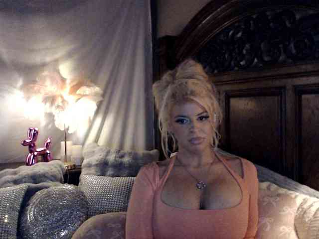GwenTaylor webcam