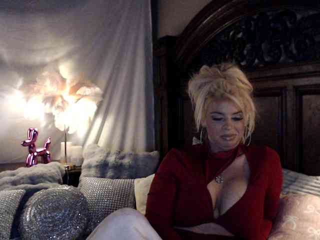 GwenTaylor webcam