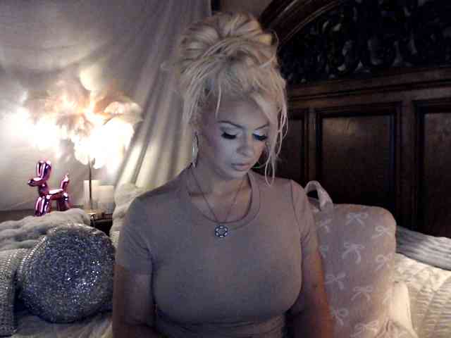 GwenTaylor webcam