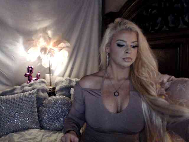 GwenTaylor webcam