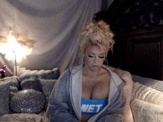 GwenTaylor webcam