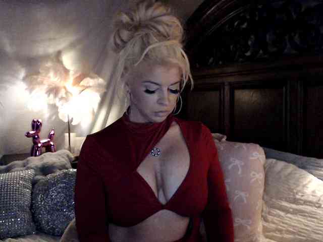 GwenTaylor webcam