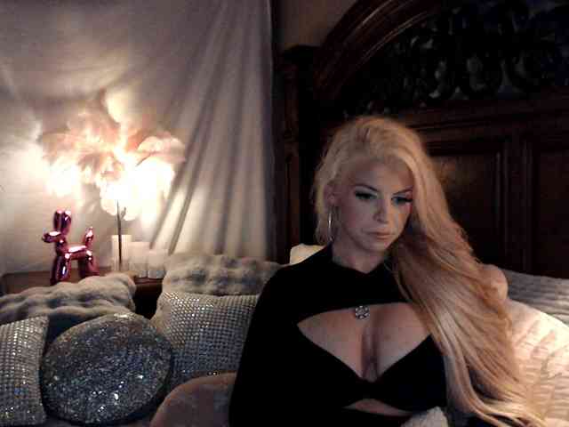 GwenTaylor webcam
