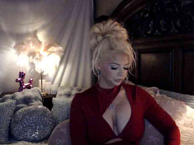 GwenTaylor webcam