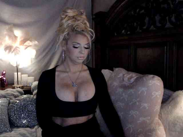 GwenTaylor webcam