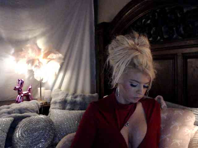 GwenTaylor webcam