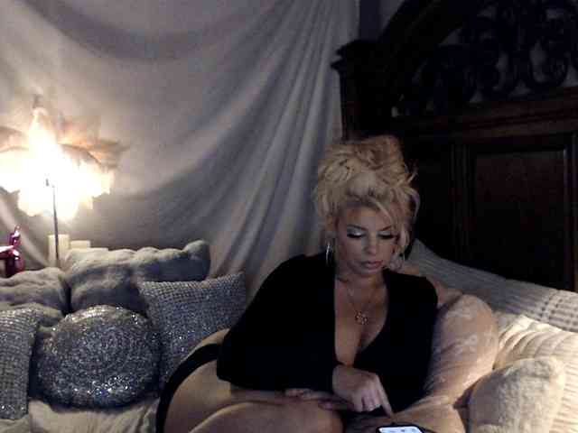 GwenTaylor webcam