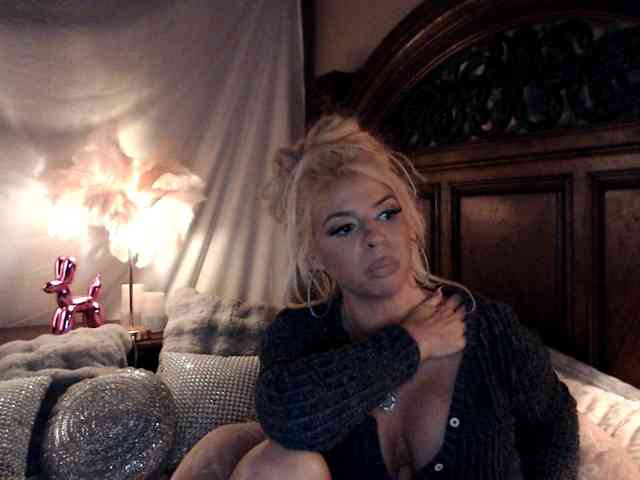 GwenTaylor webcam