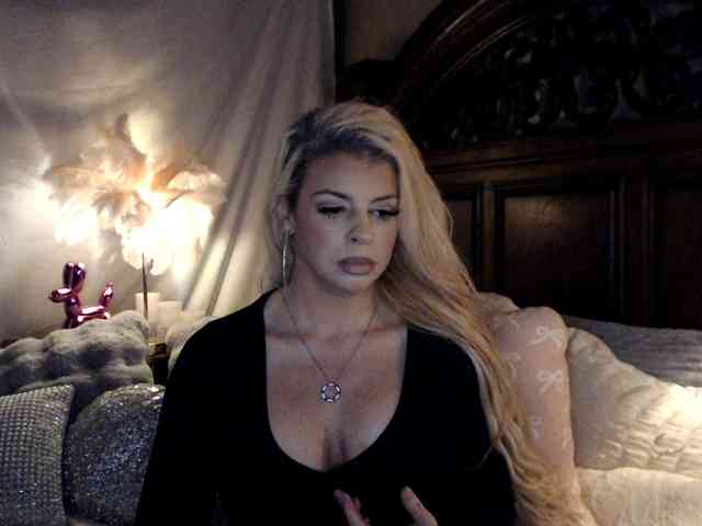 GwenTaylor webcam