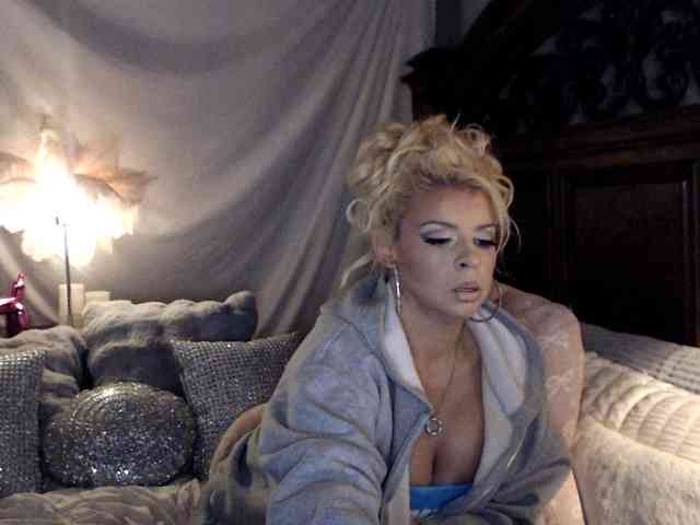 GwenTaylor webcam