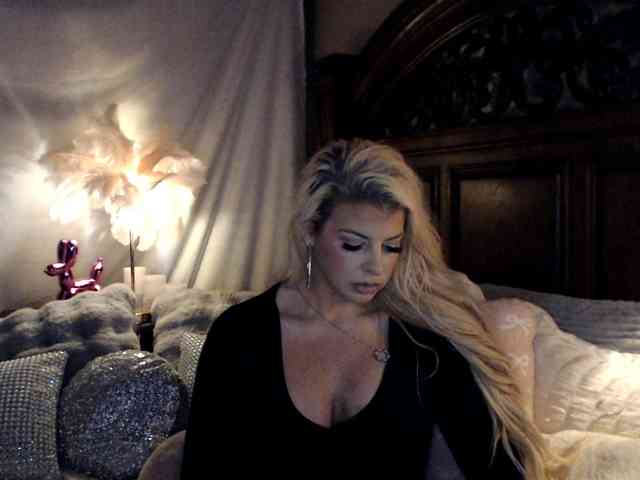 GwenTaylor webcam