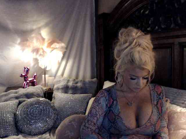 GwenTaylor webcam