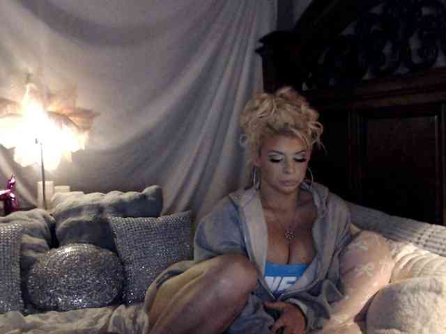 GwenTaylor webcam