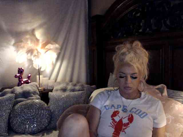 GwenTaylor webcam