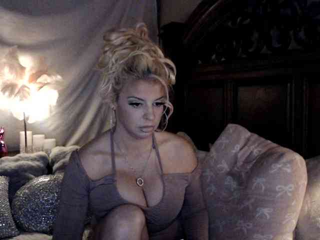 GwenTaylor webcam