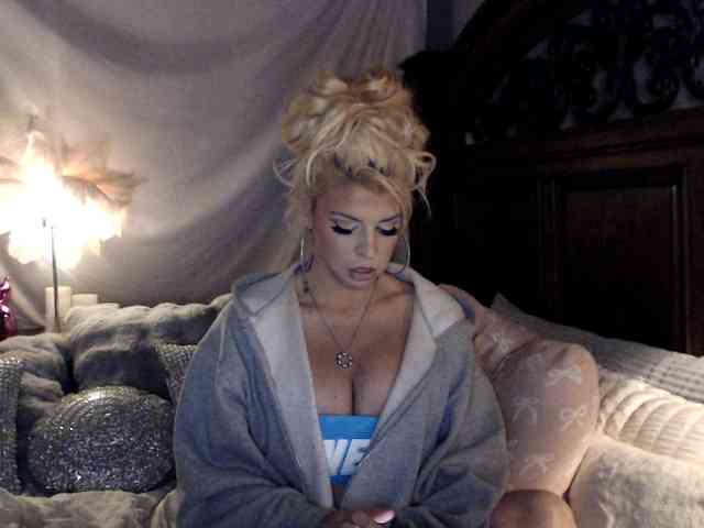 GwenTaylor webcam