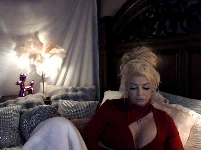 GwenTaylor webcam