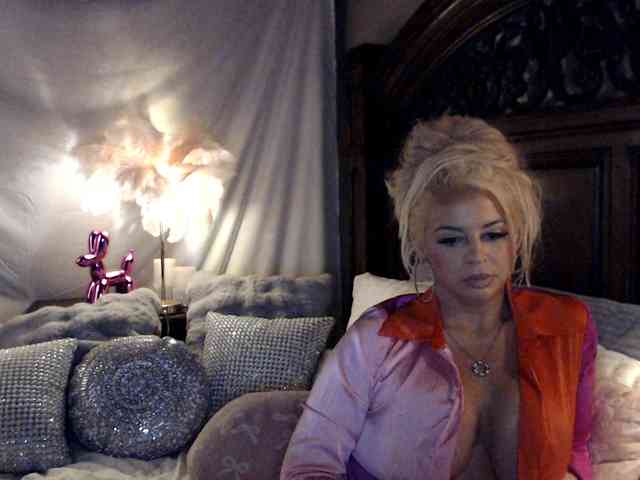 GwenTaylor webcam