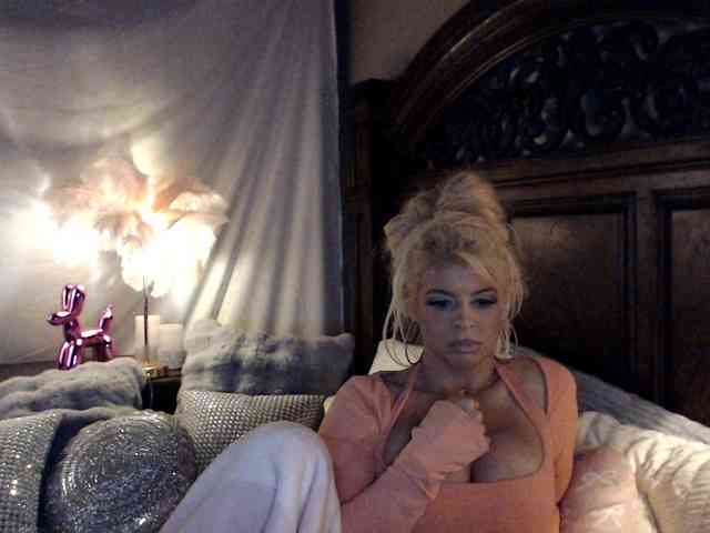 GwenTaylor webcam