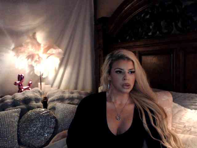 GwenTaylor webcam