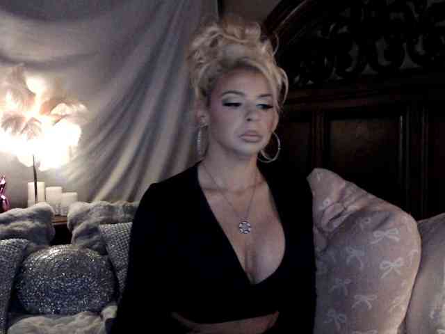 GwenTaylor webcam