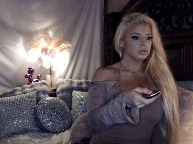 GwenTaylor webcam