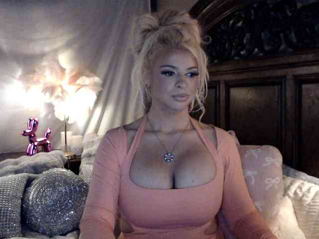 GwenTaylor webcam