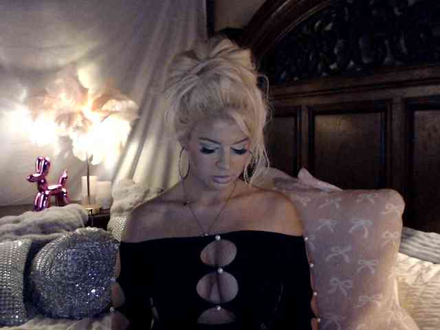 GwenTaylor webcam