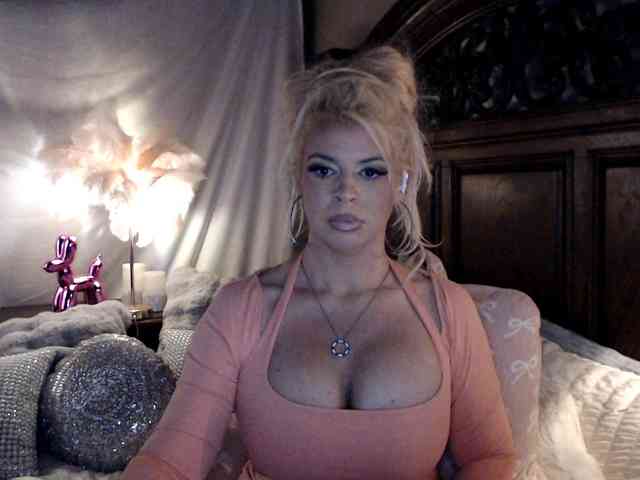 GwenTaylor webcam