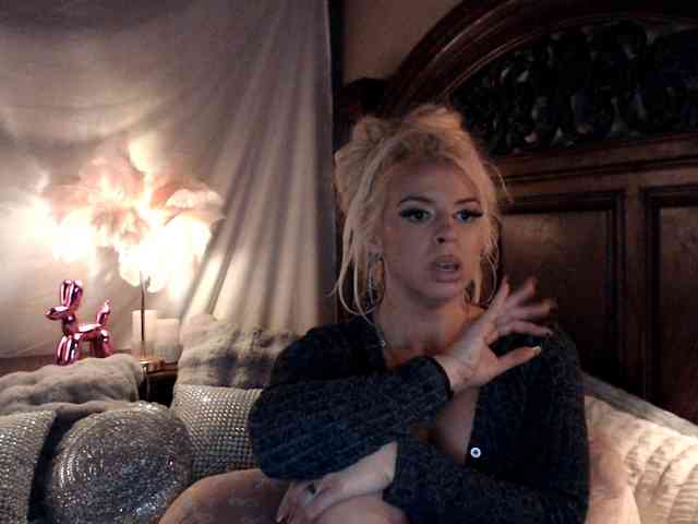 GwenTaylor webcam