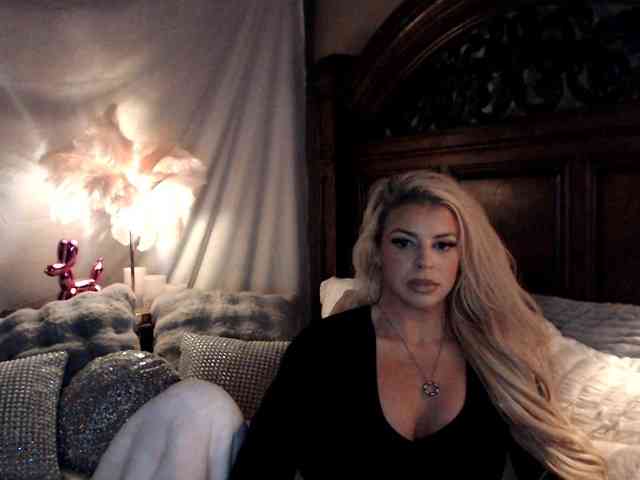 GwenTaylor webcam