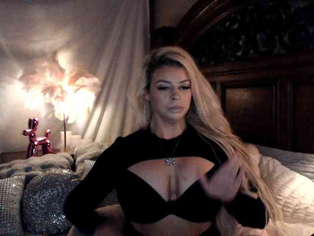 GwenTaylor webcam