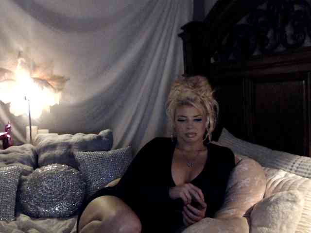 GwenTaylor webcam