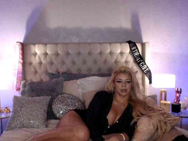 GwenTaylor webcam