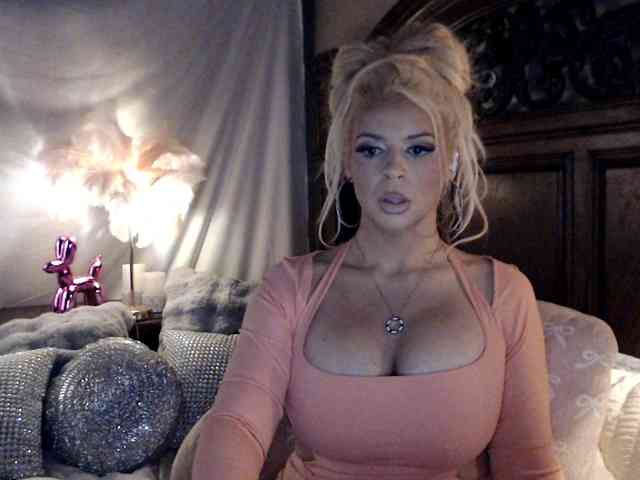 GwenTaylor webcam