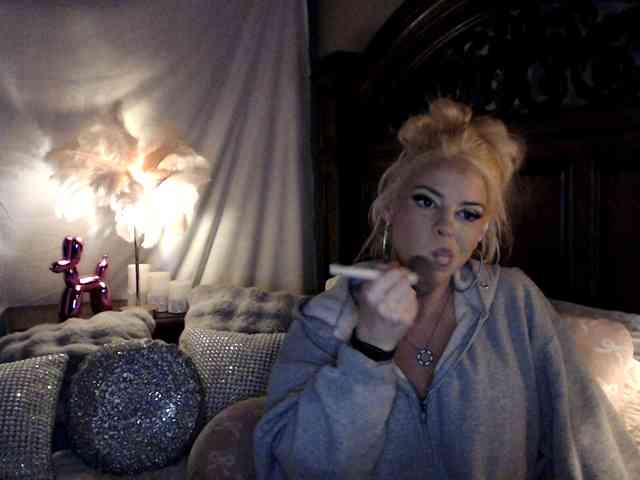 GwenTaylor webcam