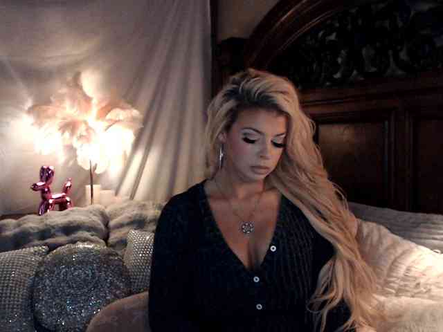 live nude cam Xtinastar