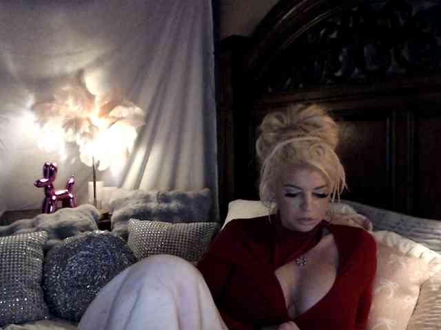 GwenTaylor webcam