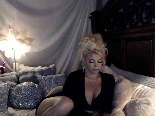 GwenTaylor webcam