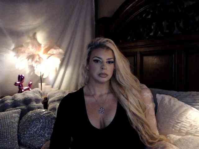 GwenTaylor webcam