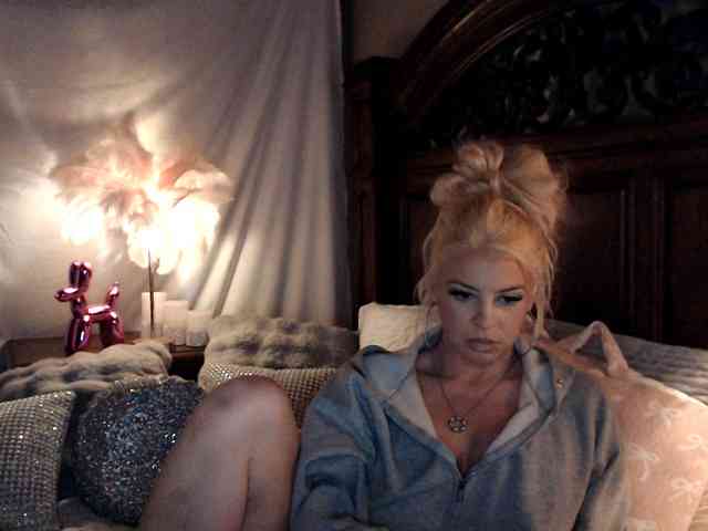 GwenTaylor webcam
