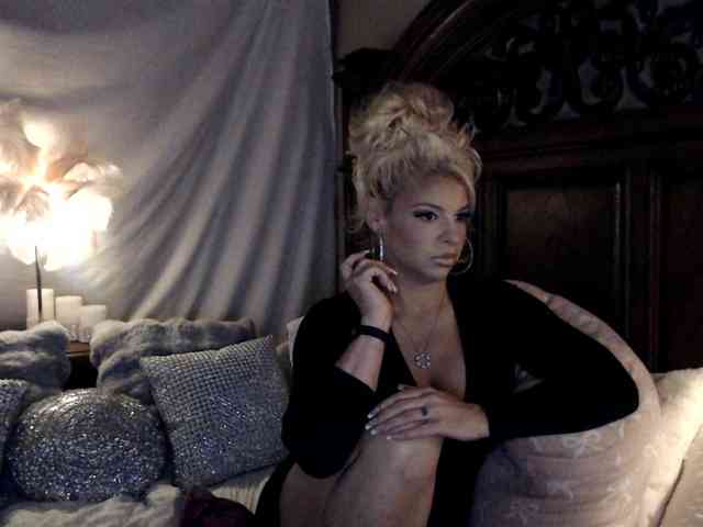 GwenTaylor webcam