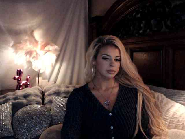GwenTaylor webcam