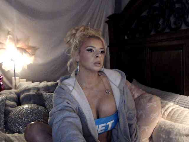 GwenTaylor webcam