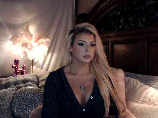 GwenTaylor webcam